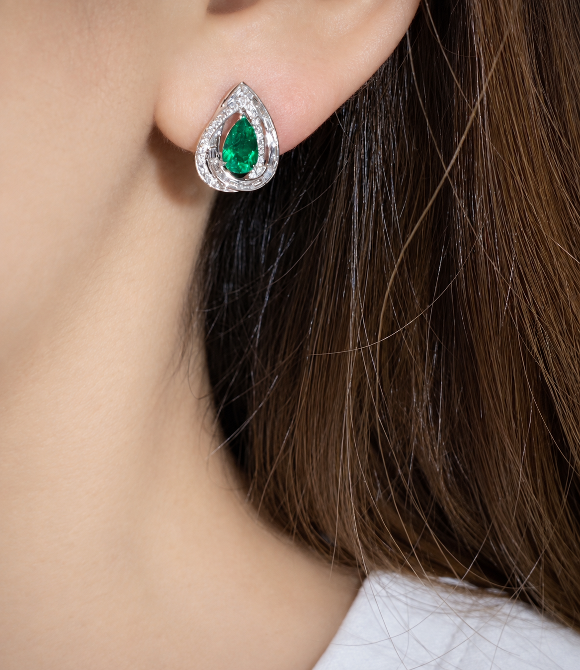1.06 CT Colombian Emerald and Diamond Earrings