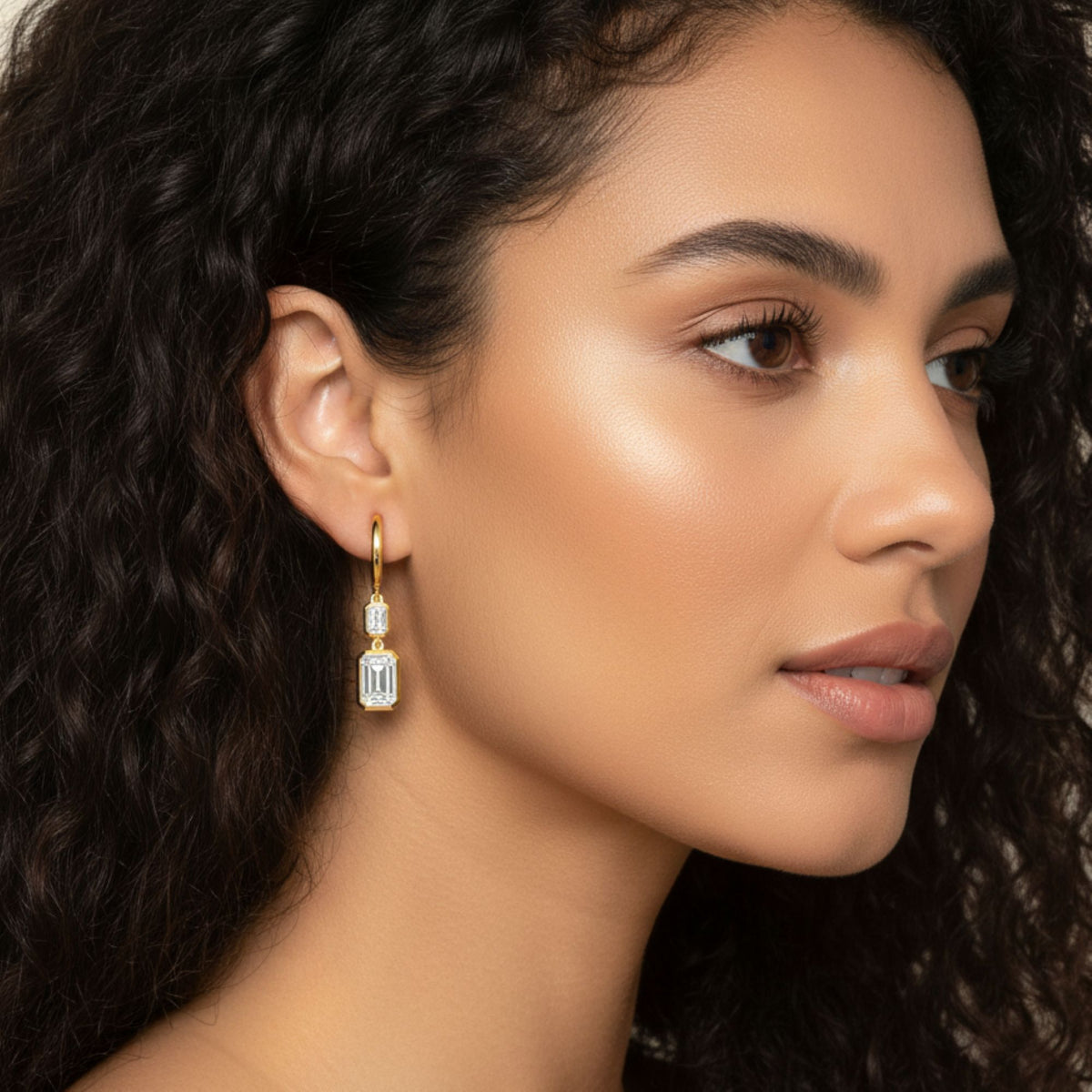 L0177E-EM-3 supplied earring product photograph