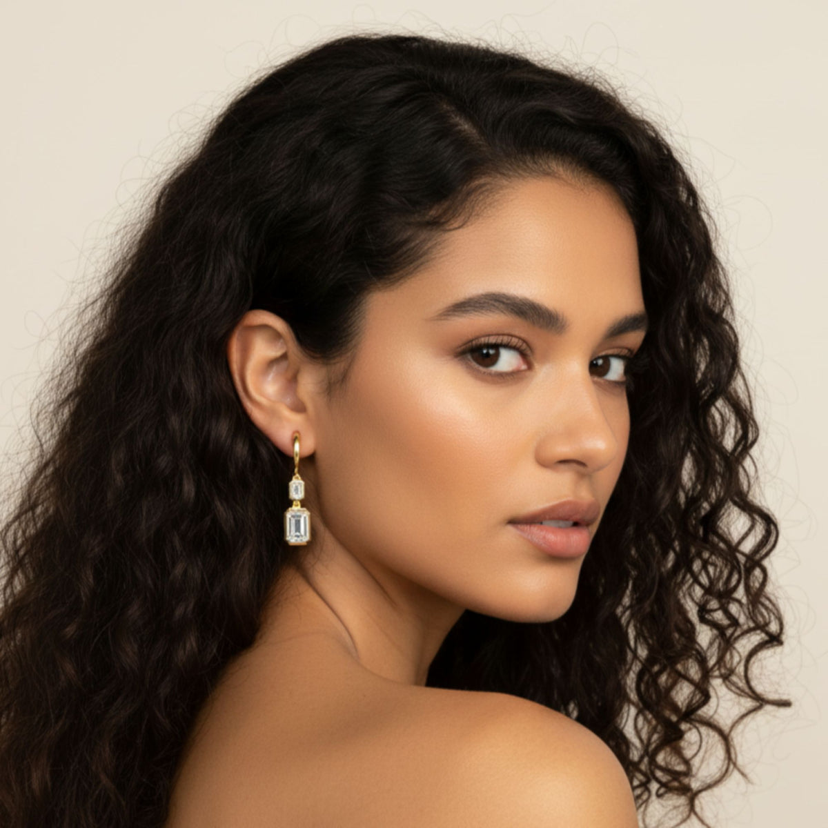 L0177E-EM-3 supplied earring product photograph