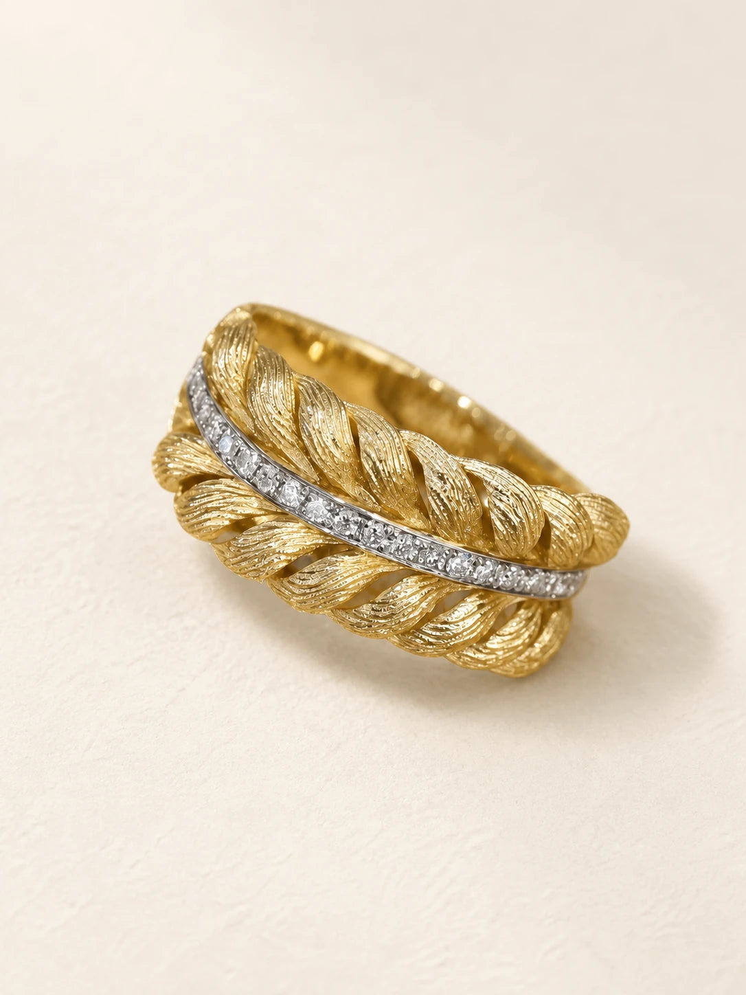 18k Yellow Gold Diamond Leaf Ring